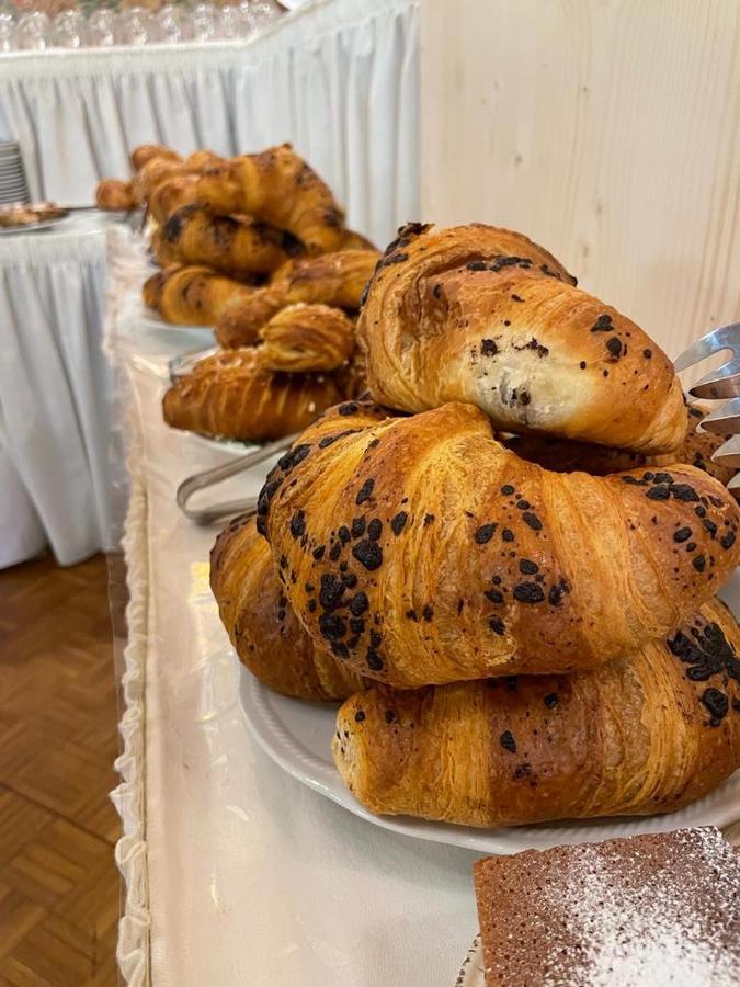 Villaggio Hotel Aquila Calliano  Eksteriør bilde